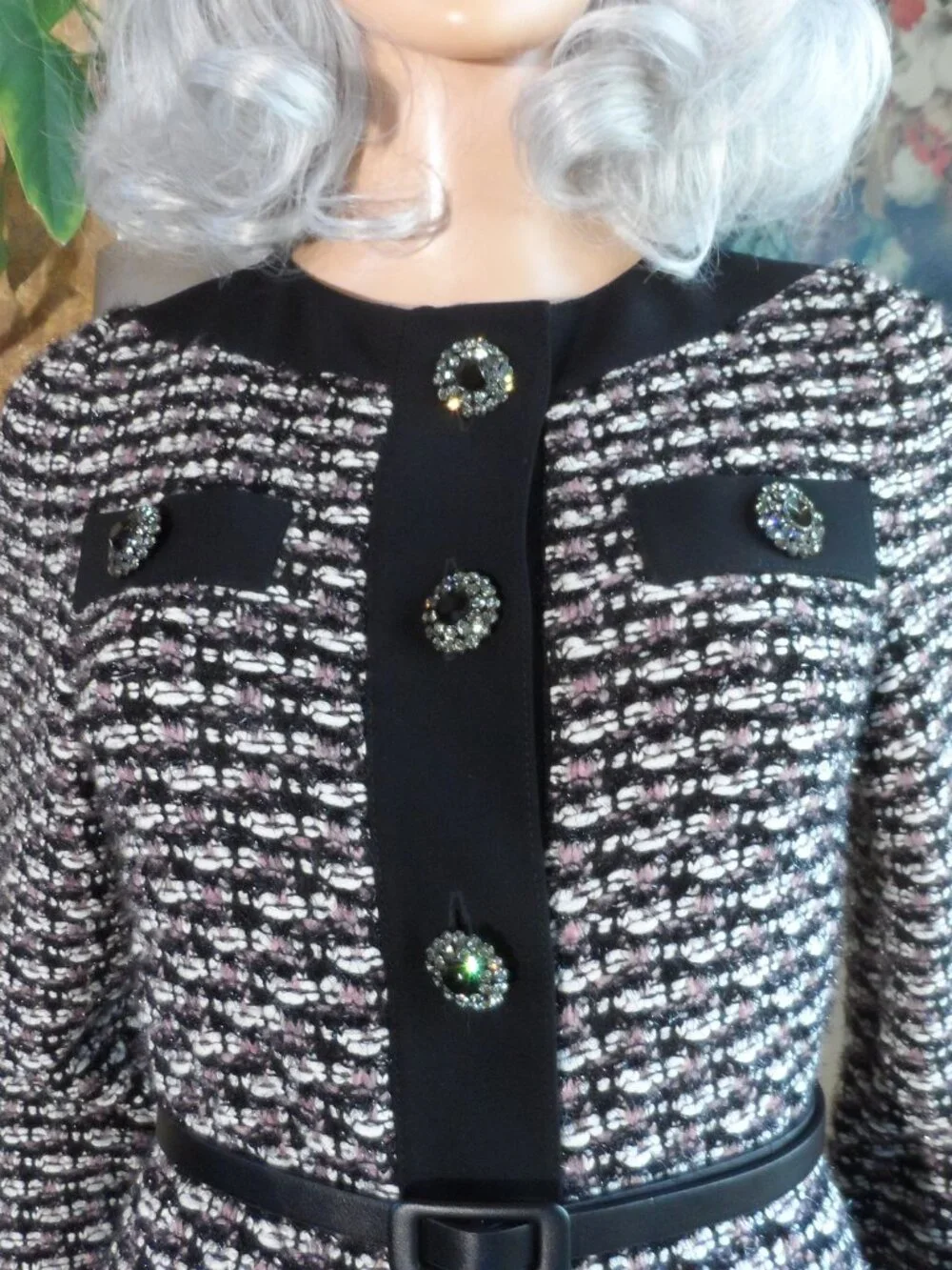 St. John Collection Bouclé Knit Skirt Suit Black Pink White Size 4 - Picture 9 of 16